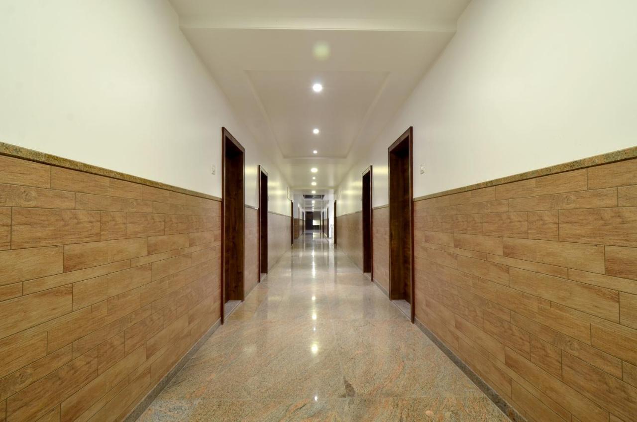 Hotel Dwarka Park Shirdi Dış mekan fotoğraf